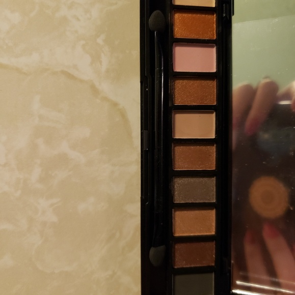 Focallure - Picture 1 of 1